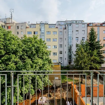 Nusle Residence By Blueground Apartamento Praga