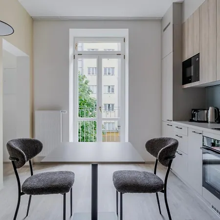 Blueground Nusle Balcony Nr Vysehrad Prg-72 公寓 布拉格